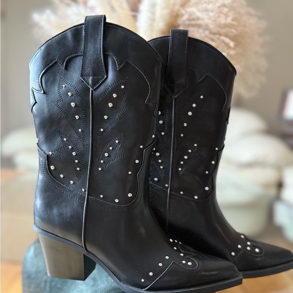 SO Black Studded Western Mid-Calf Block Heel Boots - NWOT